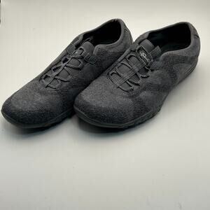 Skechers Breathe Easy 8.5 Opportunity Gray Casual Slip On Sneakers Women's